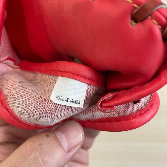 Hutch Red The Walt Disney‎ Team Mickey Donald Duck Sports Baseball Soft Glove - Picture 6 of 6